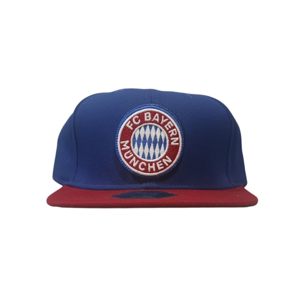 FC Bayern Munich International Fitted Hat (75/8)